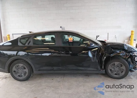 2025 Kia K4 Lx z USA, uszkodzony, nr VIN 3KPFT4DEXSE198403